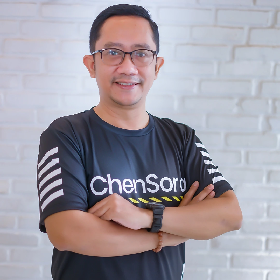 dr. Lucky Rahardjo R